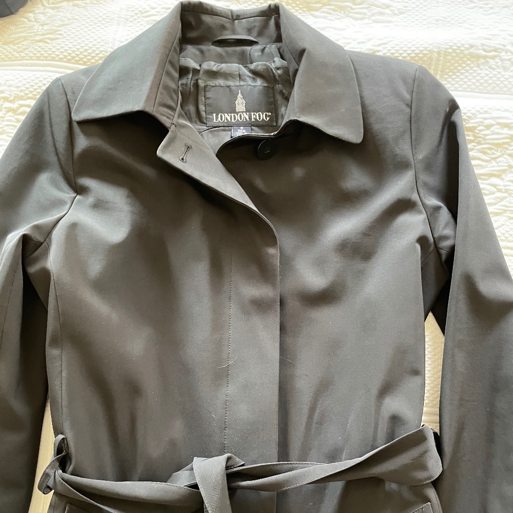 Women’s rain coat